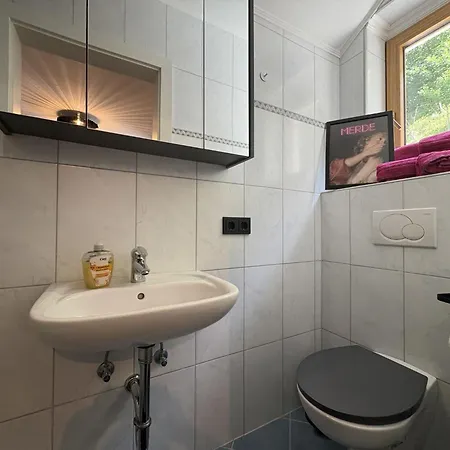 Anny 3 By Interhome Zell am See